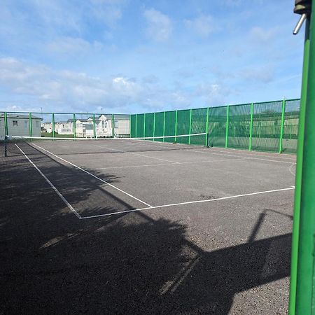 3 Bedroom Caravan, Sleeps 8 Lyons Lido Beach Prestatyn Kültér fotó