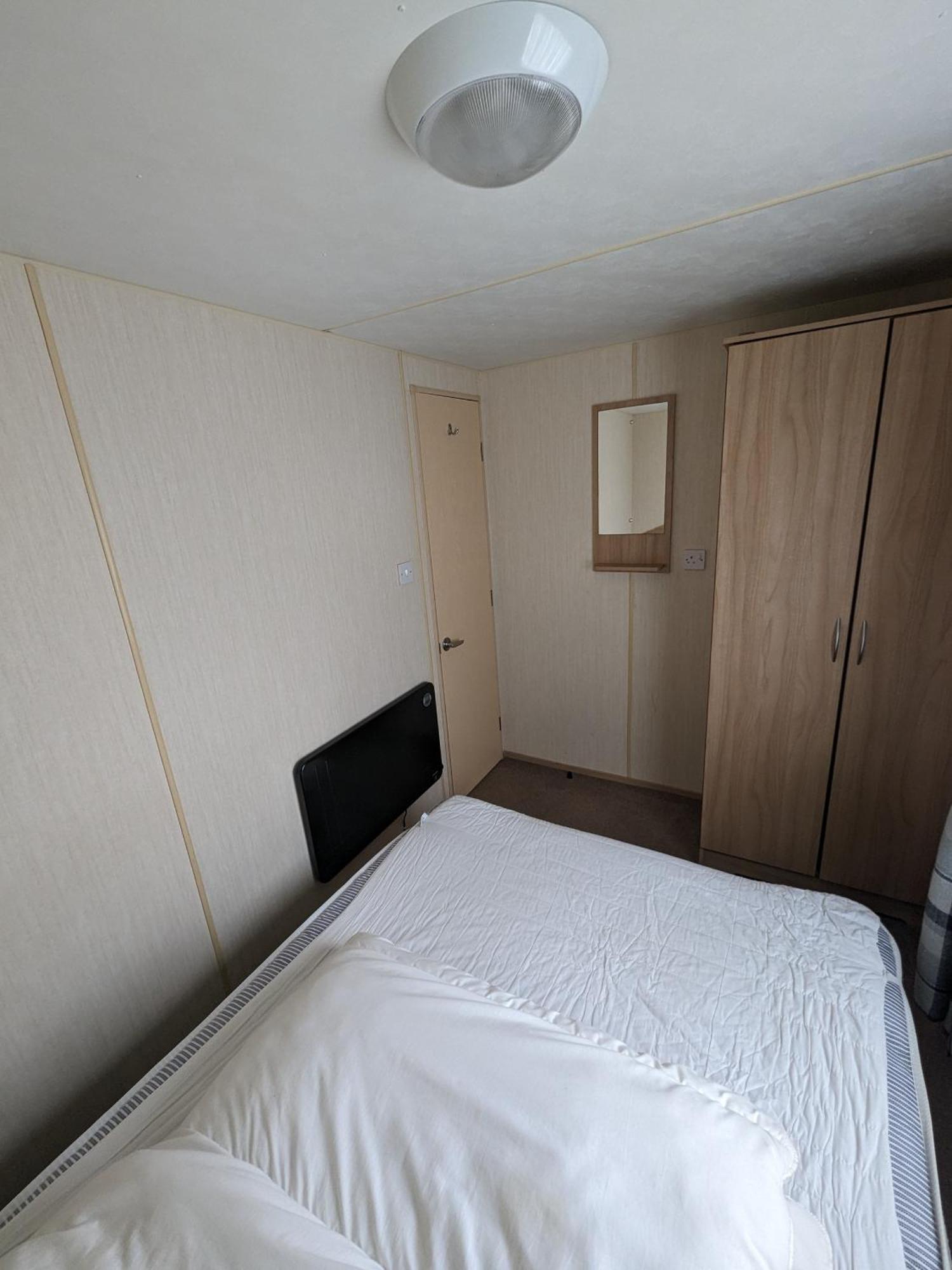3 Bedroom Caravan, Sleeps 8 Lyons Lido Beach Prestatyn Kültér fotó