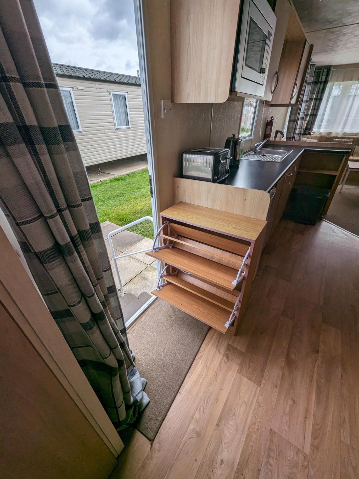 3 Bedroom Caravan, Sleeps 8 Lyons Lido Beach Prestatyn Kültér fotó
